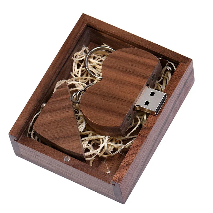 Clé USB Bois en Forme de Cœur 4Go à 128Go – Design Élégant et Personnalisable
